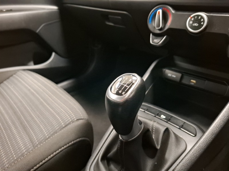 Used Kia Stonic 2022 for sale - 77197871: Photo 18