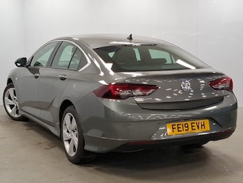 Used Vauxhall Insignia 2019 for sale - 76282168: Photo 3