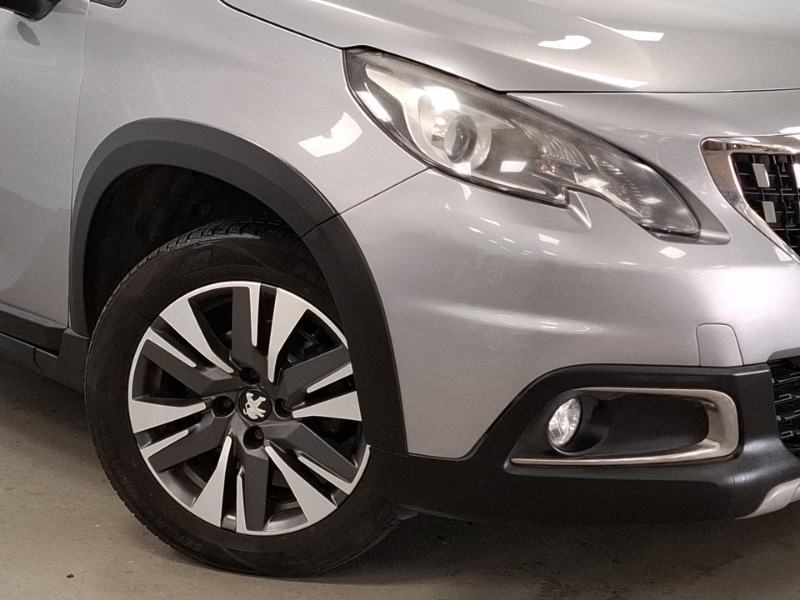 Used Peugeot 2008 2017 for sale - 76233541: Photo 9