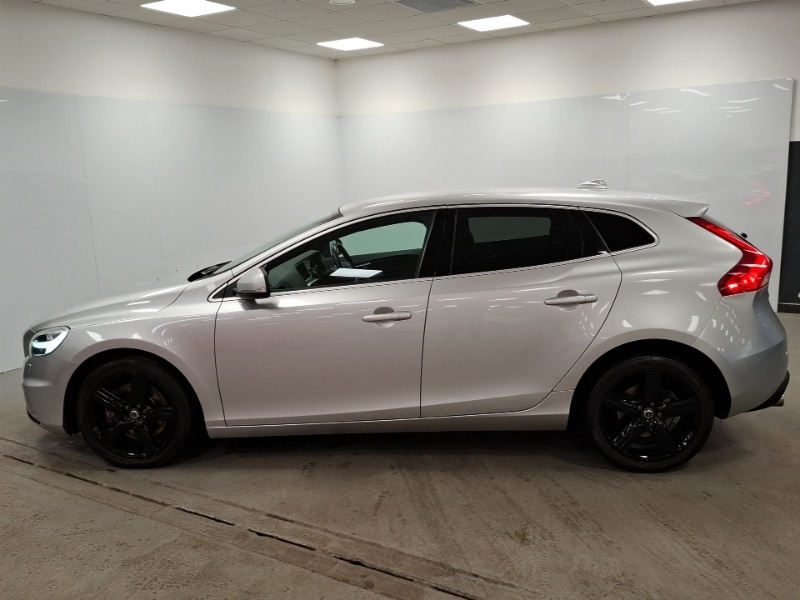 Used Volvo V40 2019 for sale - 77269876: Photo 4