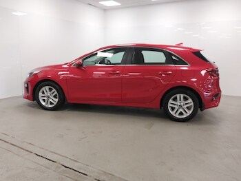 Used Kia Ceed 2018 for sale - 76493133: Photo