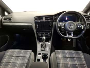 Used Volkswagen Golf 2019 for sale - 75101620: Photo