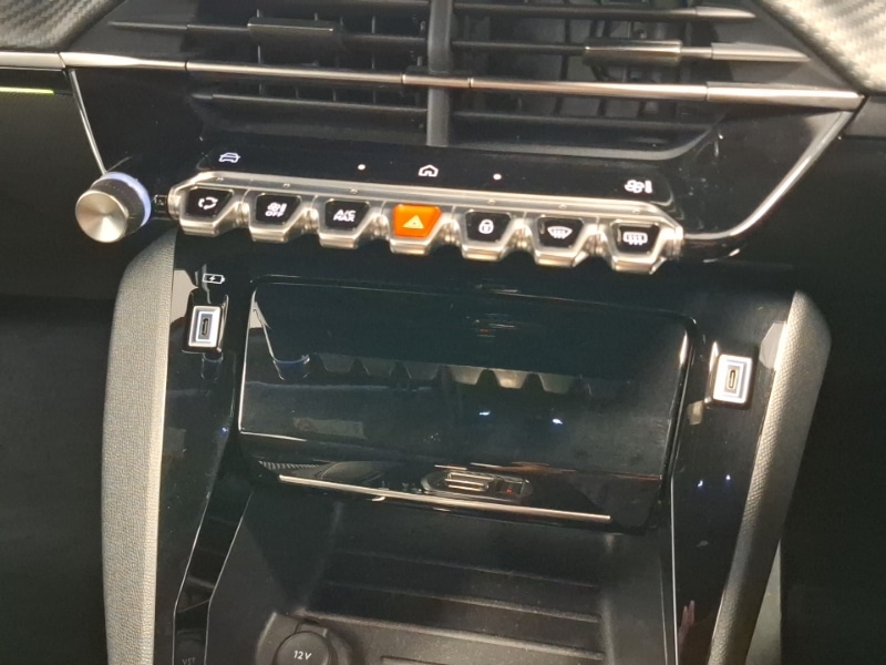 Used Peugeot 2008 2024 for sale - 76785663: Photo 15