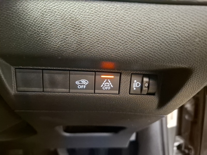 Used Peugeot 2008 2022 for sale - 78147547: Photo 10