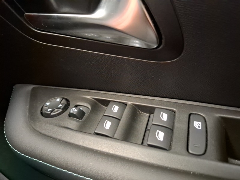 Used Peugeot 208 2023 for sale - 77568971: Photo 12