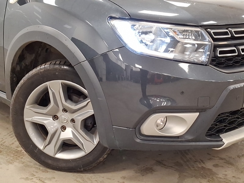 Used Dacia Sandero Stepway 2020 for sale - 77439476: Photo 9