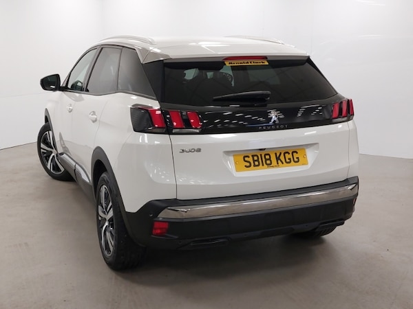 Used Peugeot 3008 2018 for sale - 76258304: Photo 3