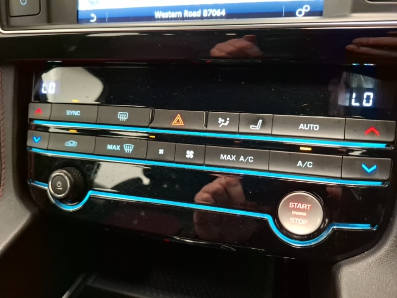 Used Jaguar F-Pace 2018 for sale - 77448822: Photo 17