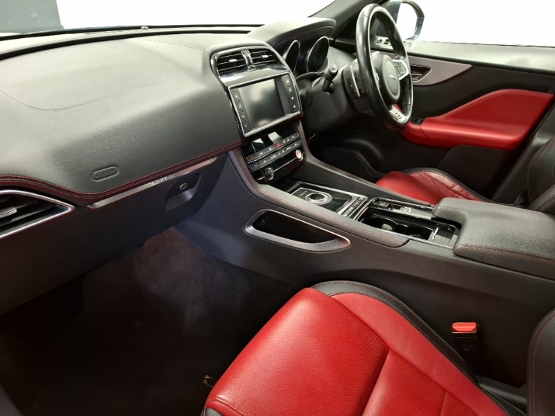 Used Jaguar F-Pace 2018 for sale - 77448822: Photo 5