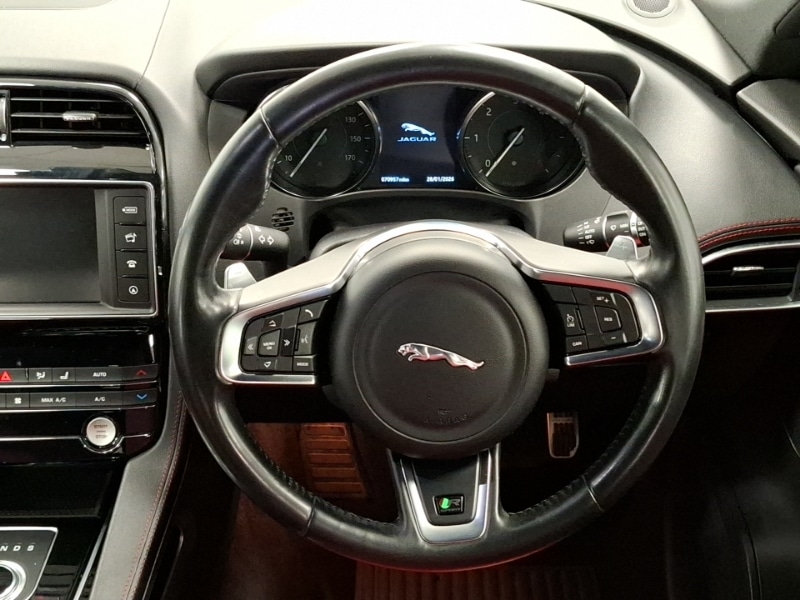 Used Jaguar F-Pace 2018 for sale - 77448822: Photo 7