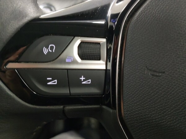 Used Peugeot 2008 2022 for sale - 76343506: Photo 16