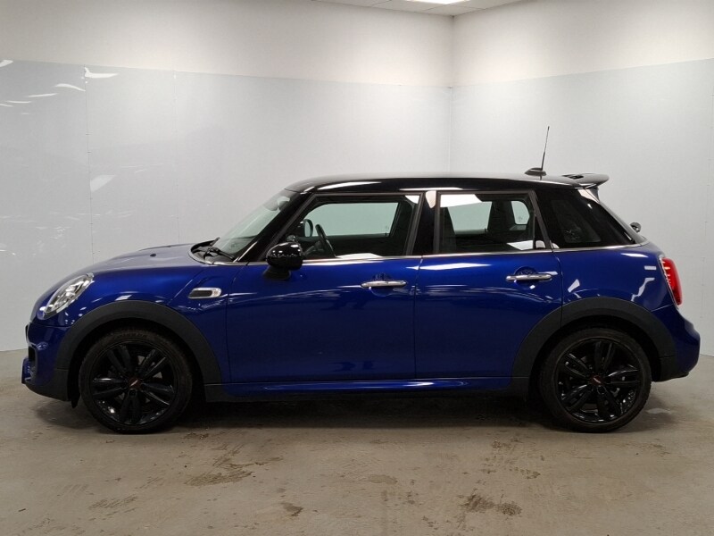 Used MINI Hatch 2019 for sale - 76213292: Photo 4