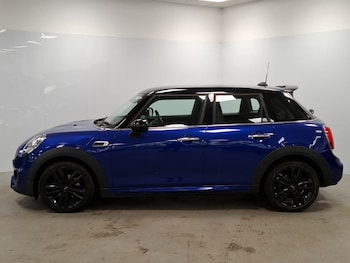 Used MINI Hatch 2019 for sale - 76213292: Photo 4
