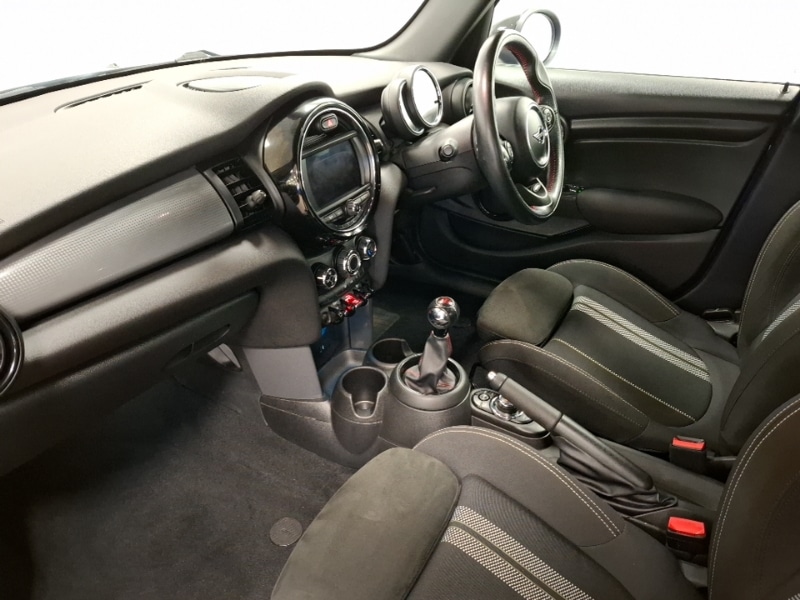 Used MINI Hatch 2019 for sale - 76213292: Photo 5