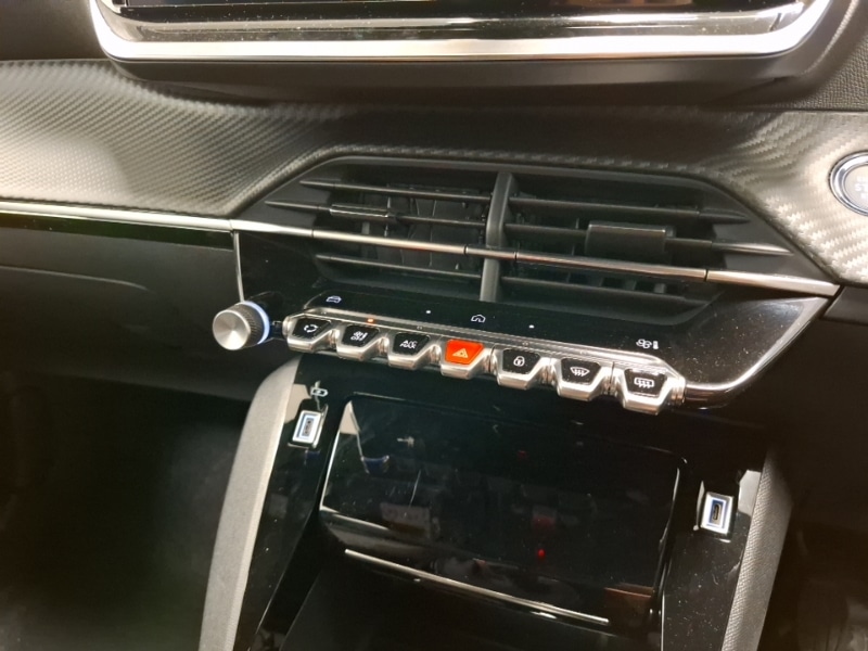 Used Peugeot 2008 2023 for sale - 78033457: Photo 17