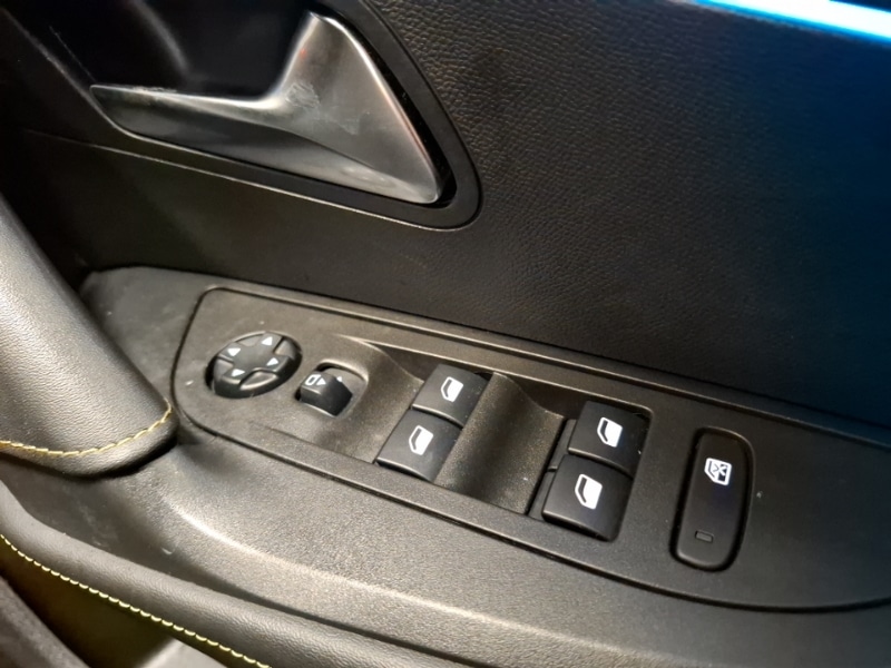 Used Peugeot 2008 2021 for sale - 77289808: Photo 12