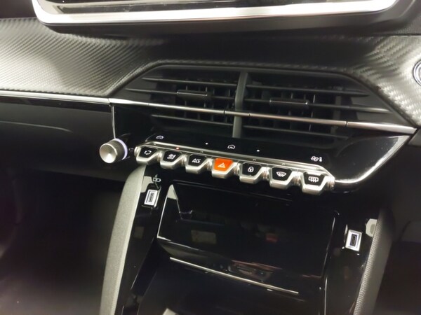 Used Peugeot 2008 2025 for sale - 74705968: Photo 17
