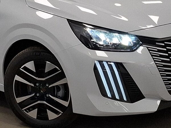 Used Peugeot 208 2025 for sale - 76087300: Photo 9