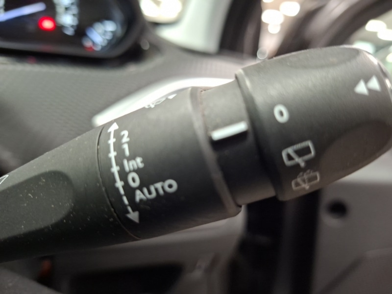 Used Peugeot 208 2019 for sale - 77823095: Photo 14