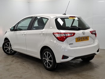Used Toyota Yaris 2019 for sale - 78884677: Photo