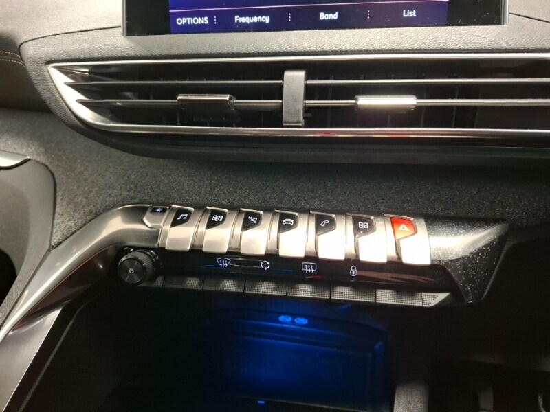 Used Peugeot 3008 2017 for sale - 77907912: Photo 17