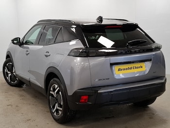 Used Peugeot 2008 2025 for sale - 76445017: Photo