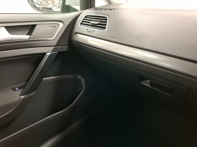 Used Volkswagen Golf 2018 for sale - 77795351: Photo 11