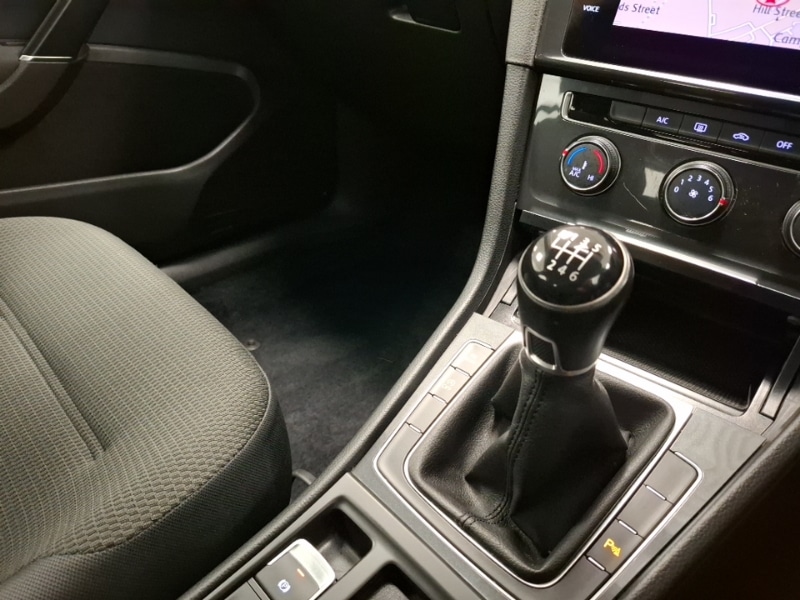 Used Volkswagen Golf 2018 for sale - 77795351: Photo 18