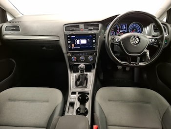 Used Volkswagen Golf 2018 for sale - 77795351: Photo