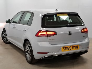 Used Volkswagen Golf 2018 for sale - 77795351: Photo