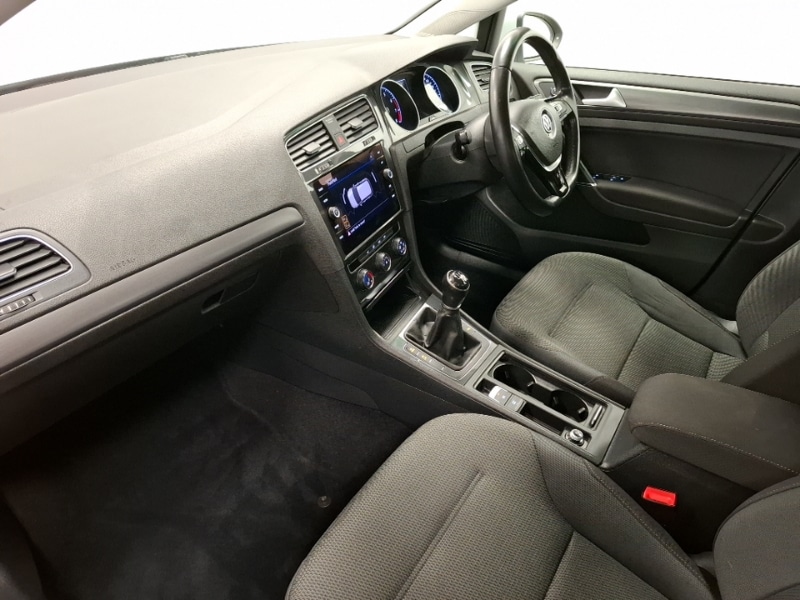 Used Volkswagen Golf 2018 for sale - 77795351: Photo 5