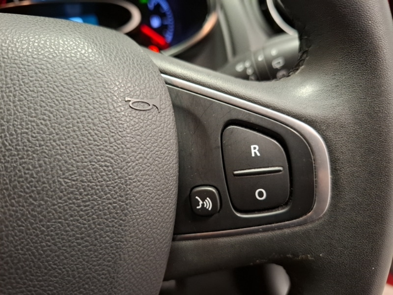 Used Renault Clio 2018 for sale - 76885514: Photo 13