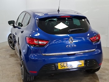 Used Renault Clio 2018 for sale - 79573612: Photo