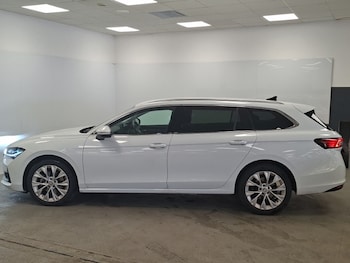 Used Skoda Superb 2024 for sale - 79250617: Photo
