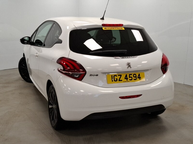 Used Peugeot 208 2018 for sale - 76875469: Photo 3