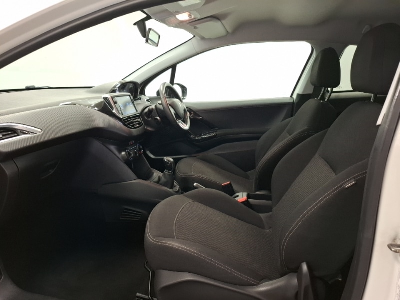 Used Peugeot 208 2018 for sale - 76875469: Photo 5