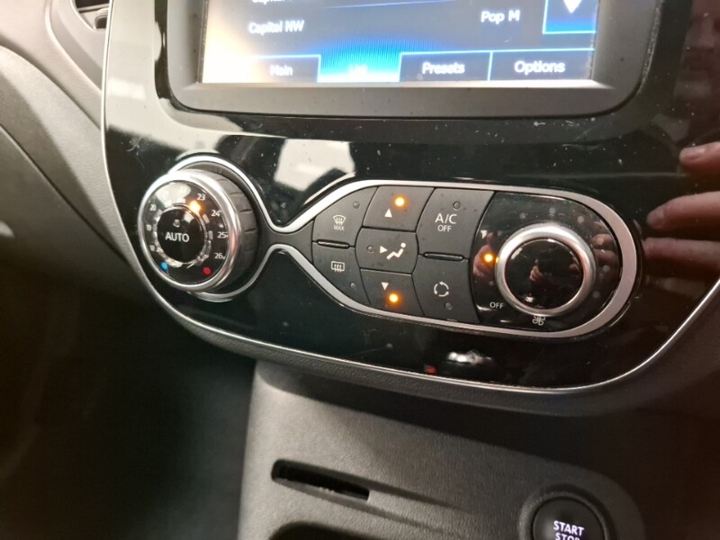 Used Renault Captur 2018 for sale - 77433386: Photo 17