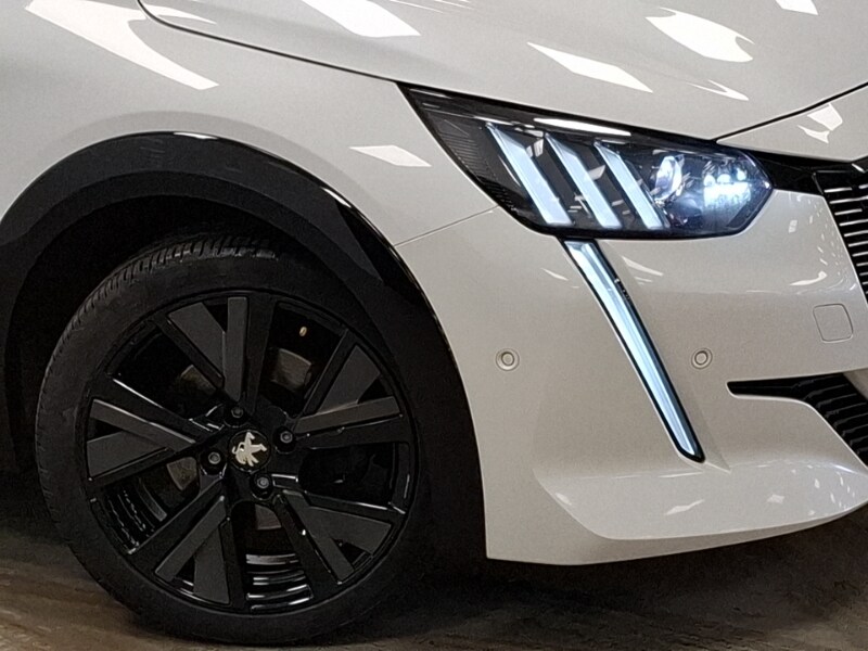 Used Peugeot 208 2021 for sale - 77573319: Photo 9