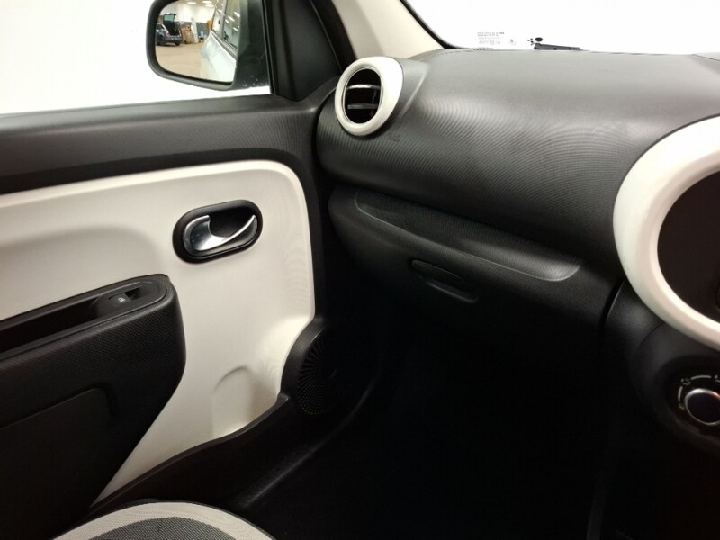 Used Renault Twingo 2015 for sale - 77343304: Photo 11
