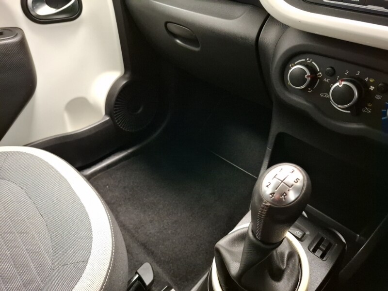 Used Renault Twingo 2015 for sale - 77343304: Photo 18