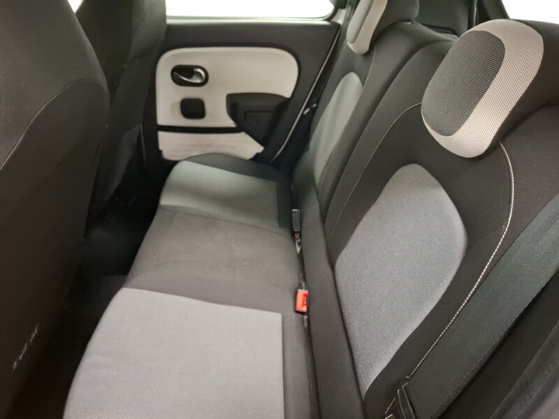 Used Renault Twingo 2015 for sale - 77343304: Photo 6