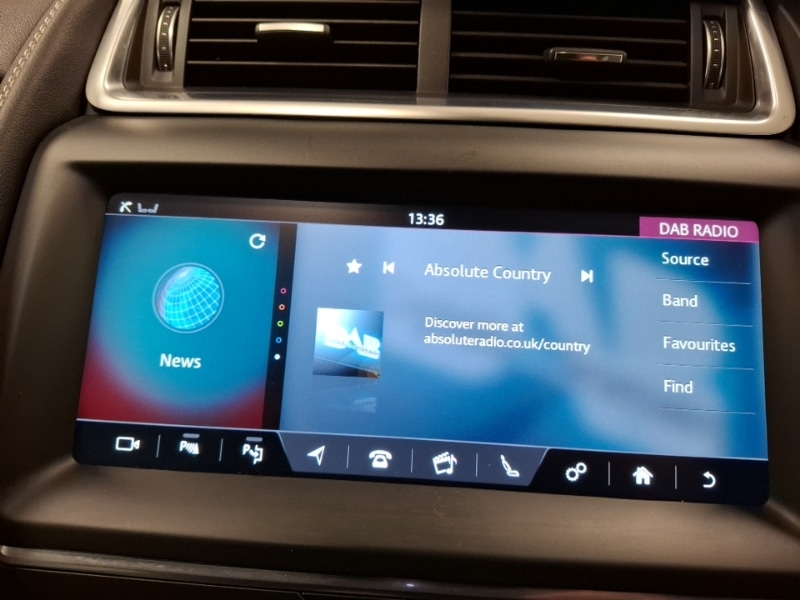 Used Jaguar E-Pace 2018 for sale - 77630396: Photo 15