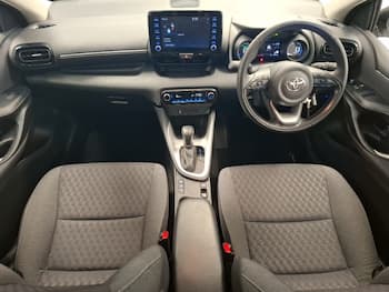 Used Toyota Yaris 2023 for sale - 79642385: Photo