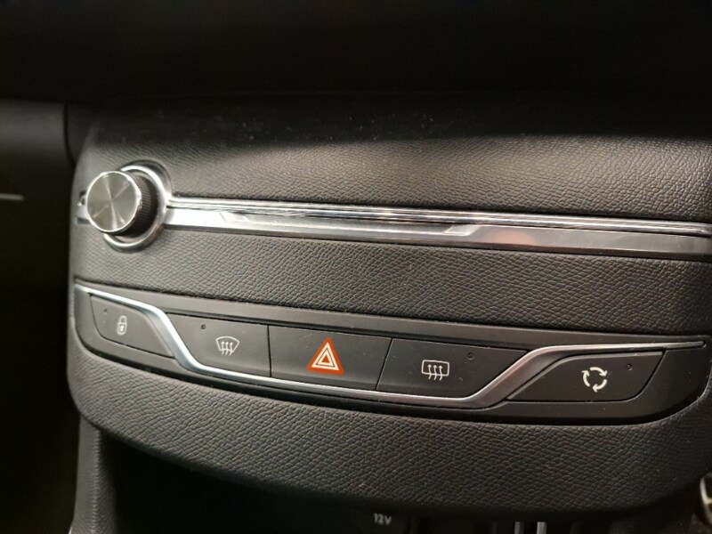 Used Peugeot 308 2017 for sale - 77751309: Photo 17