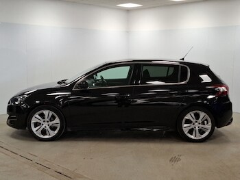 Used Peugeot 308 2017 for sale - 77751309: Photo