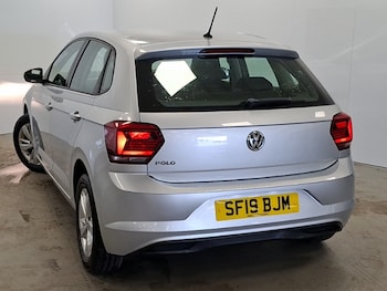 Used Volkswagen Polo 2019 for sale - 79278481: Photo