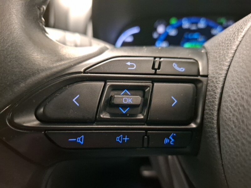 Used Toyota Yaris Cross 2022 for sale - 76566937: Photo 14