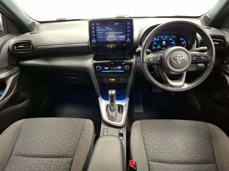 Used Toyota Yaris Cross 2022 for sale - 76566937: Photo 2