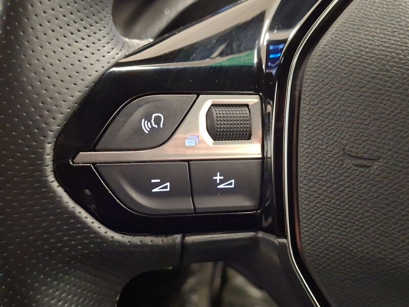 Used Peugeot 2008 2021 for sale - 77209483: Photo 18