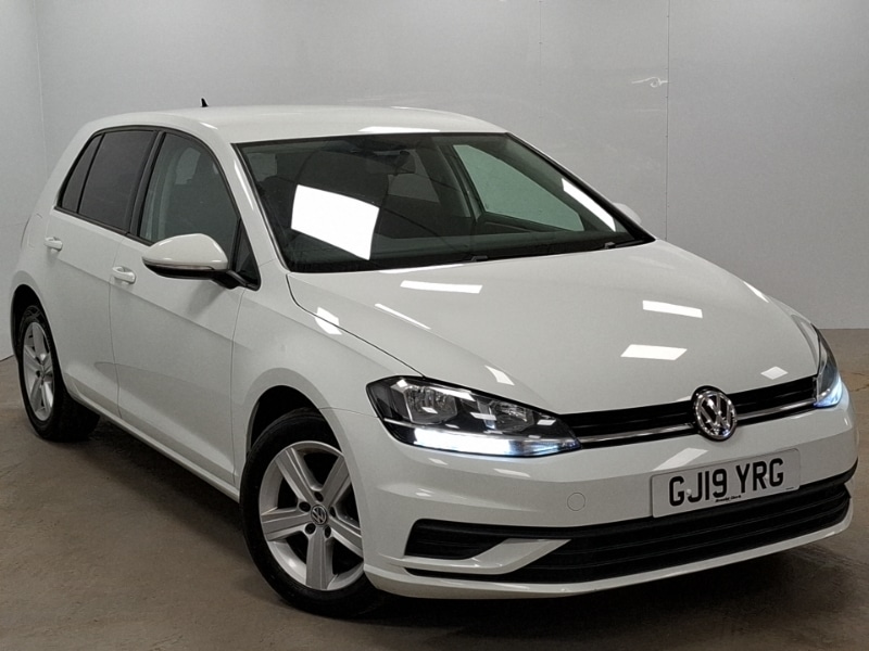 Used Volkswagen Golf 2019 for sale - 77652093: Photo 1